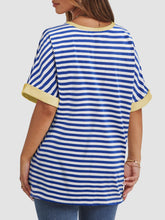 Load image into Gallery viewer, Contrast Striped Round Neck Half Sleeve T-Shirt