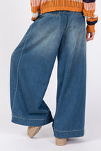 Load image into Gallery viewer, SAGE+FIG Smocked Waist Band Wide Leg Jeans
