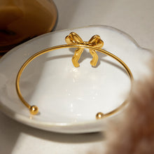 Load image into Gallery viewer, 18K Gold-Plated Stainless Steel Bow Bracelet
