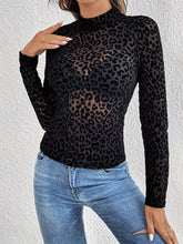 Load image into Gallery viewer, Leopard Mock Neck Long Sleeve Top
