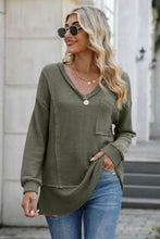 Load image into Gallery viewer, Exposed Seam V-Neck Long Sleeve T-Shirt
