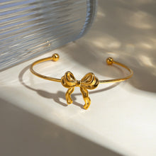 Load image into Gallery viewer, 18K Gold-Plated Stainless Steel Bow Bracelet
