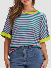 Load image into Gallery viewer, Contrast Striped Round Neck Half Sleeve T-Shirt
