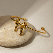 Load image into Gallery viewer, 18K Gold-Plated Stainless Steel Bow Bracelet
