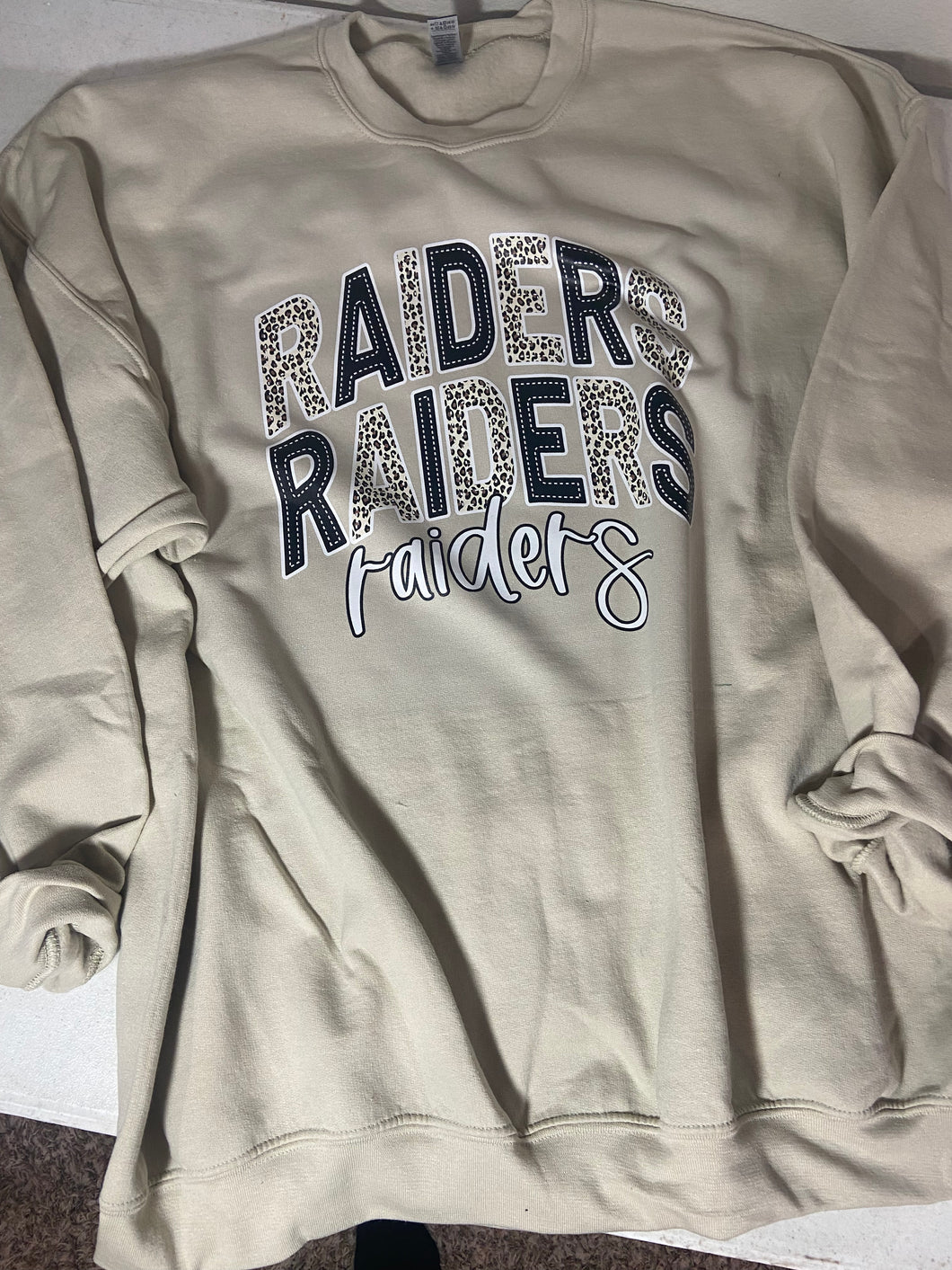 3XL Gildan Sand Raiders Sweatshirt