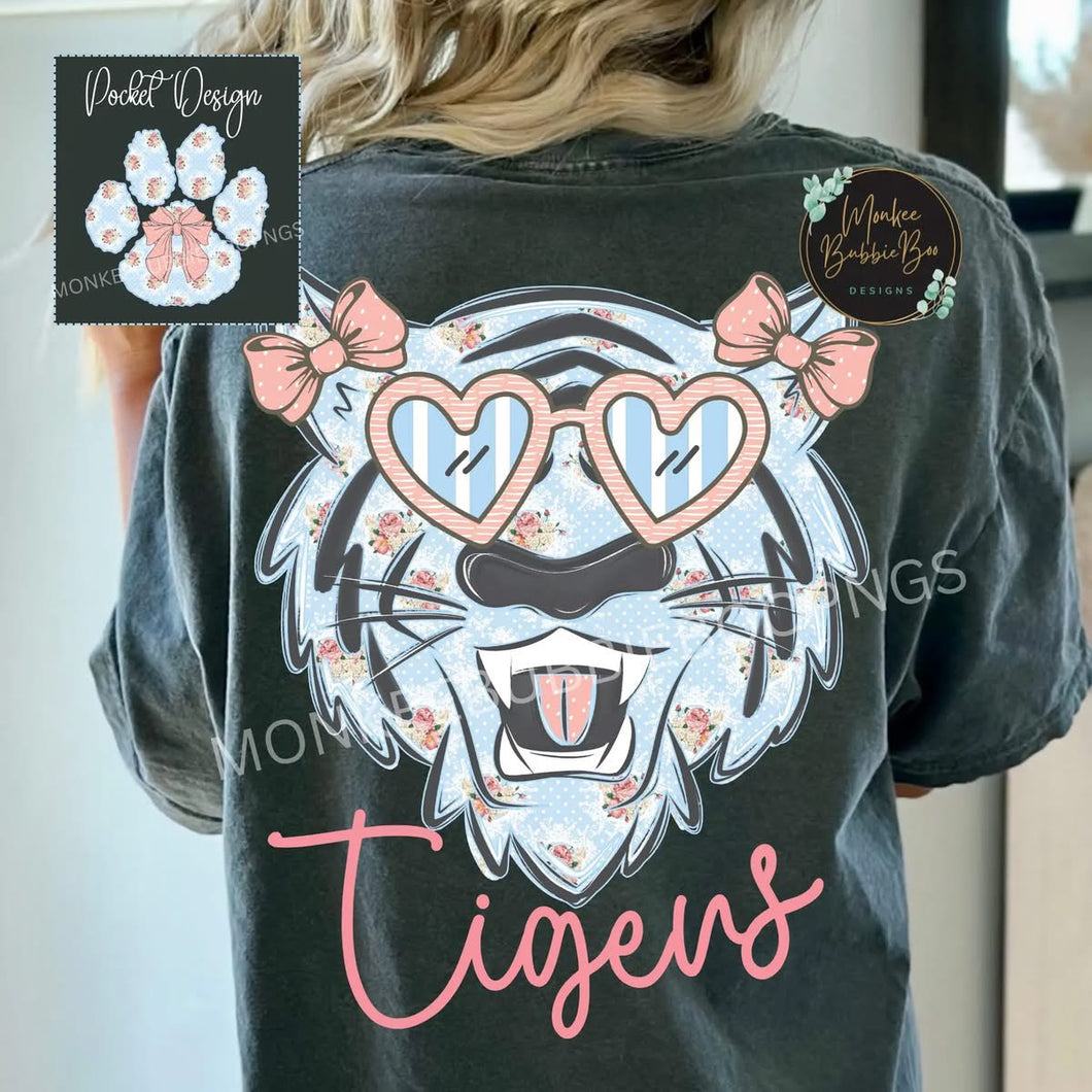 1 adult large tigers