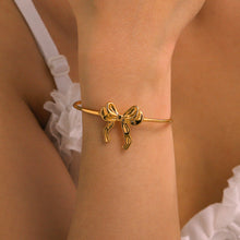 Load image into Gallery viewer, 18K Gold-Plated Stainless Steel Bow Bracelet
