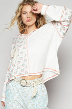 Load image into Gallery viewer, POL Floral Crochet Patch V-Neck Top
