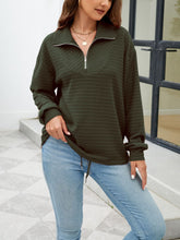 Load image into Gallery viewer, Textured Quarter Zip Long Sleeve Sweatshirt
