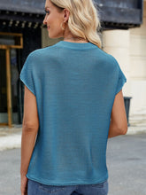 Load image into Gallery viewer, Exposed Seam Round Neck Short Sleeve Sweater
