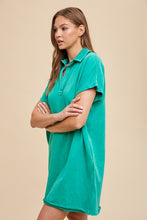 Load image into Gallery viewer, Annie Wear Mineral Washed Johnny Collar Short Sleeve Dress
