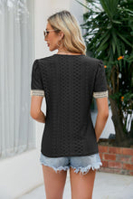 Load image into Gallery viewer, Contrast V-Neck Puff Sleeve Top
