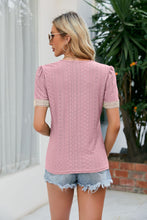 Load image into Gallery viewer, Contrast V-Neck Puff Sleeve Top
