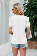 Load image into Gallery viewer, Contrast V-Neck Puff Sleeve Top
