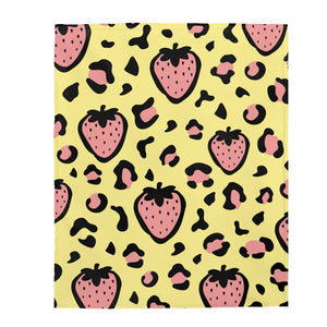 Strawberry Lemonade Velveteen Plush Blanket