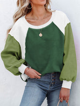 Load image into Gallery viewer, Color Block Exposed Seam Sweatshirt
