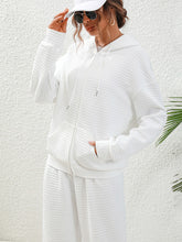 Load image into Gallery viewer, Textured Zip-Up Hooded Jacket
