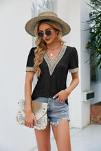 Load image into Gallery viewer, Contrast V-Neck Puff Sleeve Top
