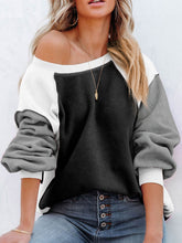 Load image into Gallery viewer, Color Block Exposed Seam Sweatshirt
